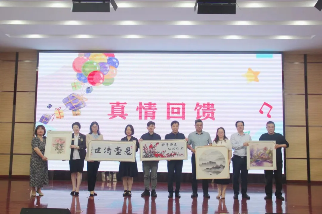F:\桌面\图片3.png